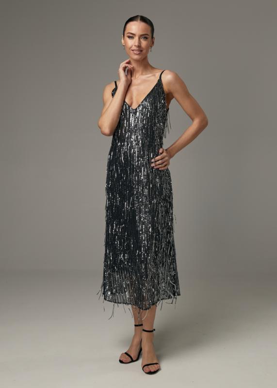 Новогоднее платье с пайетками на бретелях