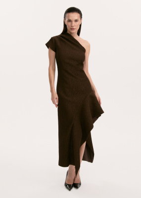 Асимметричное платье из фактурной ткани