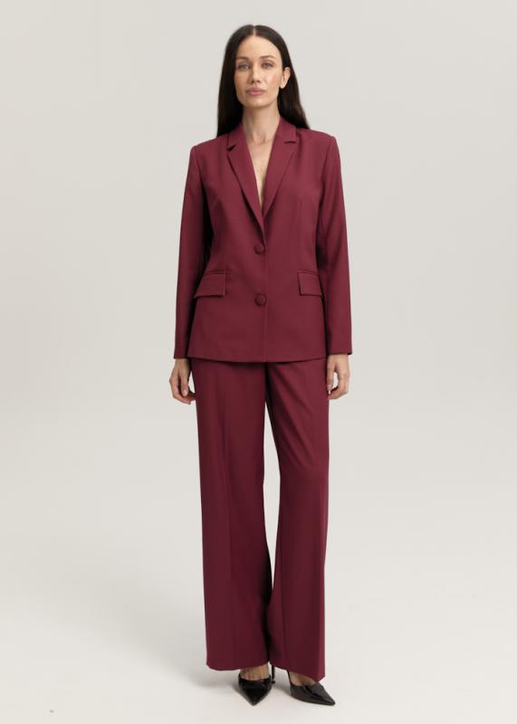 Классический брючный костюм