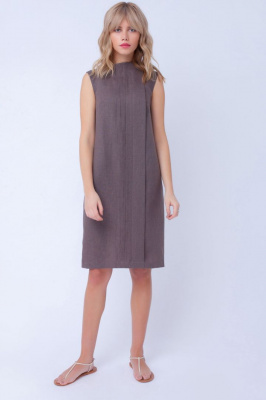 Льняное платье прямого силуэта
