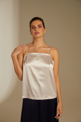 Атласный топ на бретелях