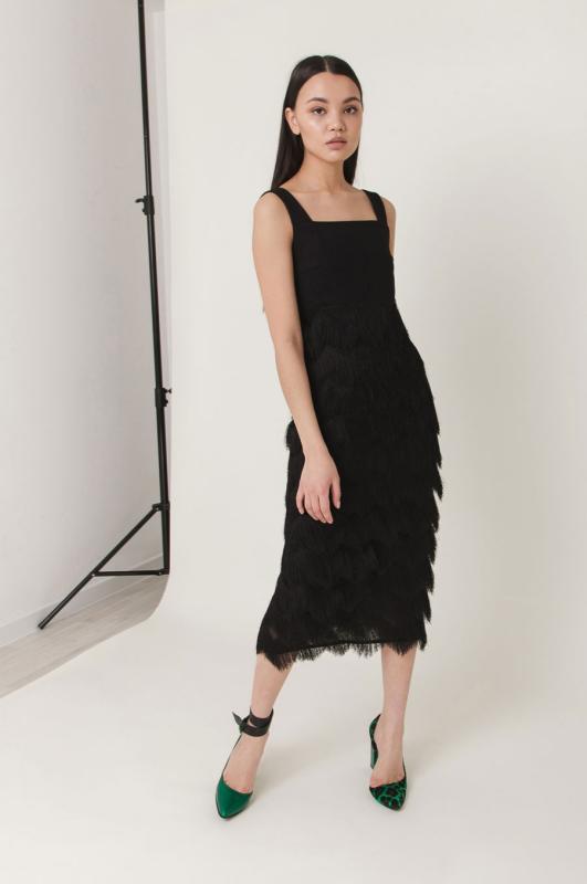 Коктейльное платье с бахромой
