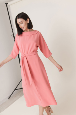 Платье из крепа 