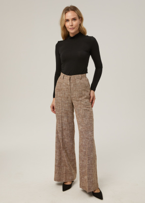 Расклешенные брюки 