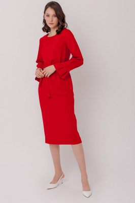 Приталенное платье