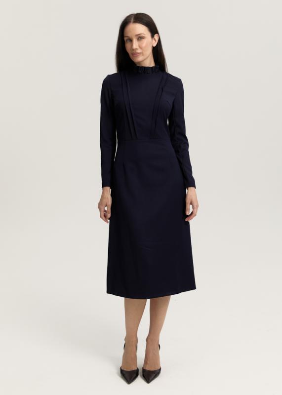 Платья с воротником рюшами Платья с воротником рюшами