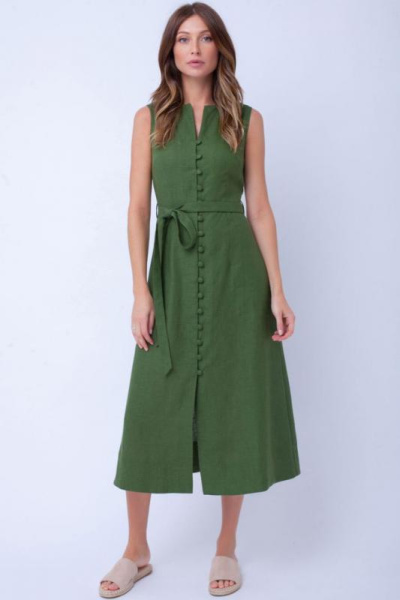 Приталенное платье изо льна