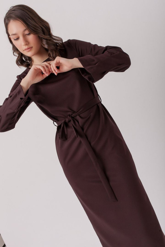 Приталенное платье