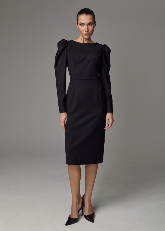 Платье-футляр с буфами