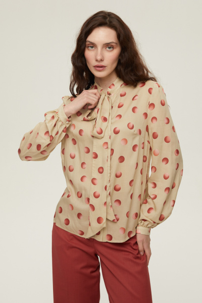 Блуза с бантом