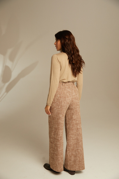 Расклешенные брюки 