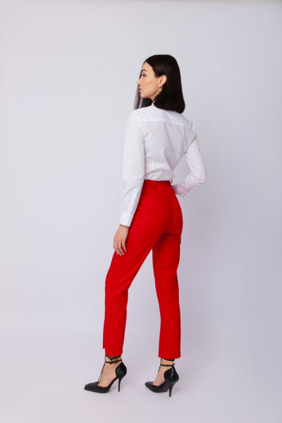 Прямые брюки с защипами