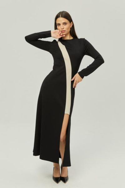 Платье с разрезом