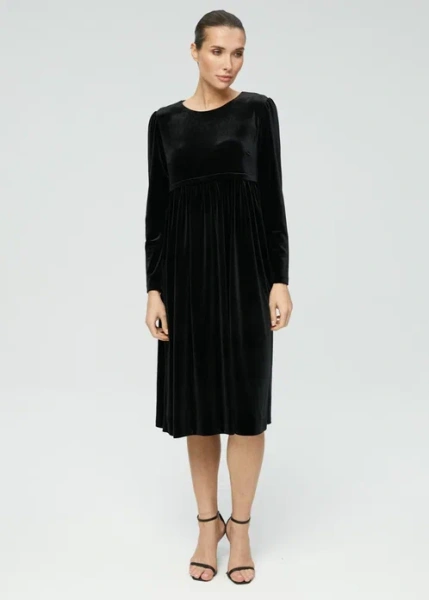 Бархатное платье