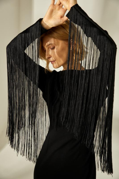 Коктейльное платье с бахромой