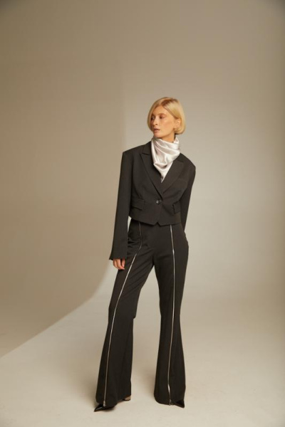 Укороченный жакет