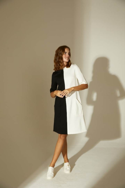 Двуцветное платье с карманами