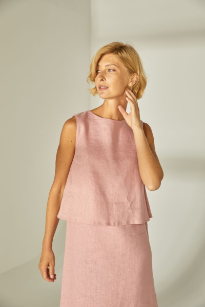 Льняное платье свободного кроя