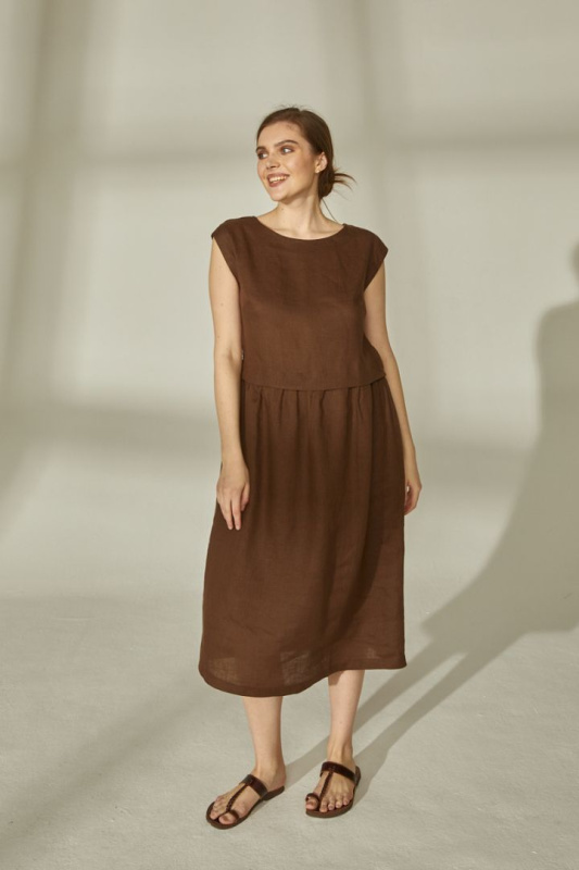 Льняное платье свободного кроя
