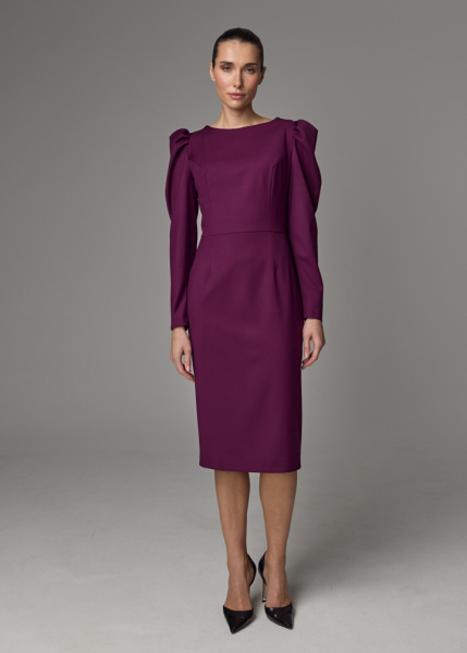 Платье-футляр с буфами 