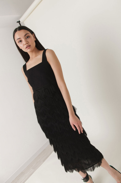 Коктейльное платье с бахромой