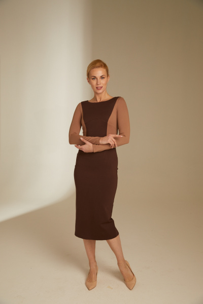 Платье с графичными вставками 