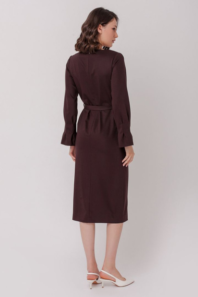 Приталенное платье