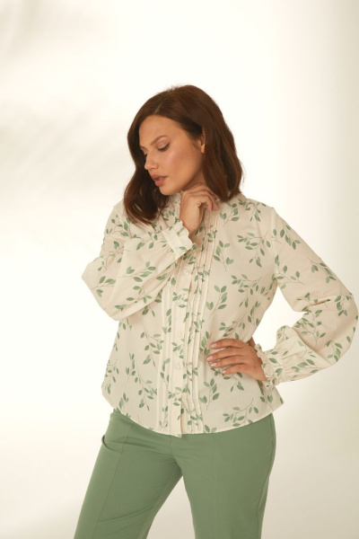 Блуза в романтичном стиле