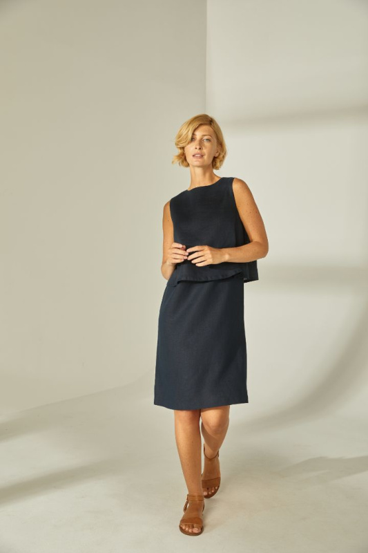 Льняное платье свободного кроя