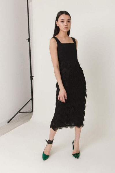 Коктейльное платье с бахромой