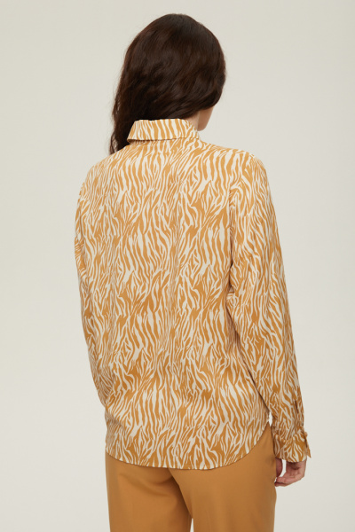 Блуза с анималистичным принтом