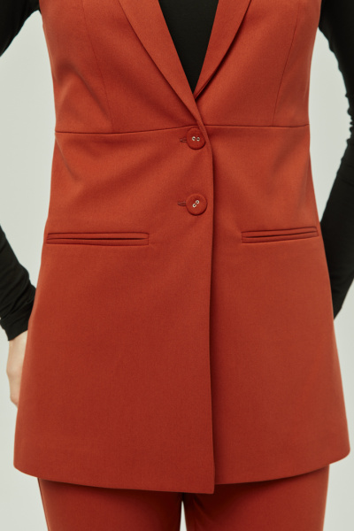 Жилет удлиненный