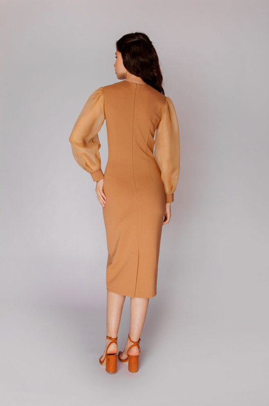 Платье с рукавами из органзы