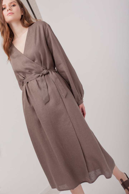 Платье изо льна на запах