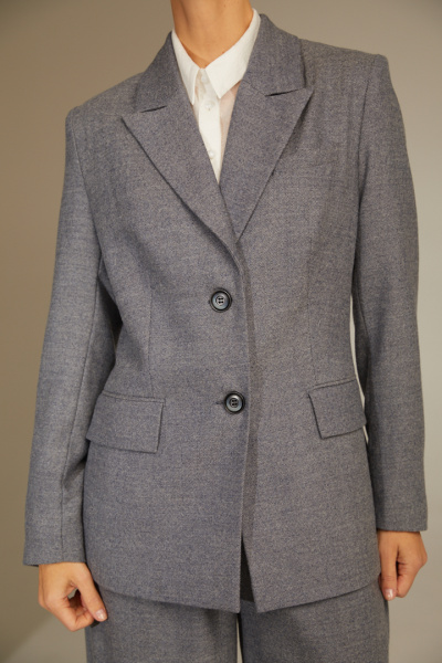 Костюм с брюками паллацо 