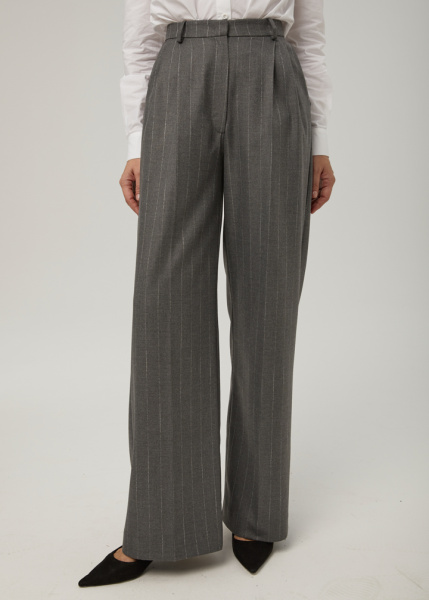 Брюки прямого кроя 