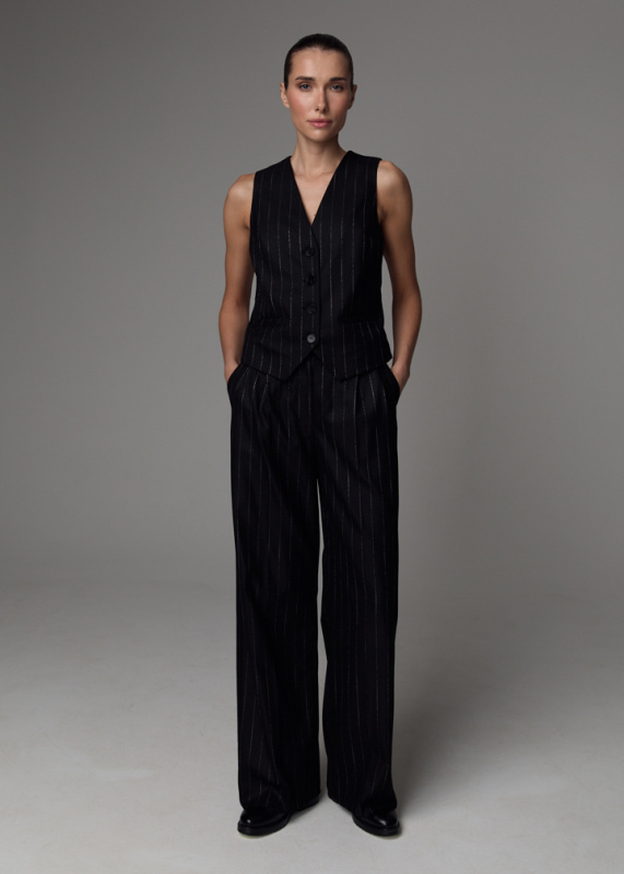 Брюки прямого кроя