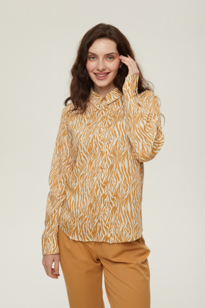 Блуза с анималистичным принтом