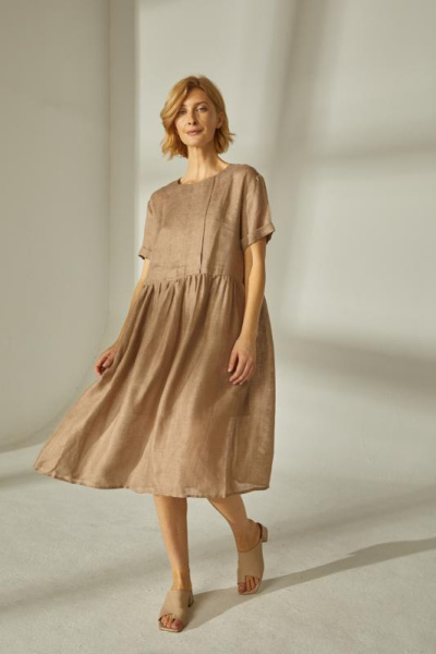 Льняное платье свободного кроя