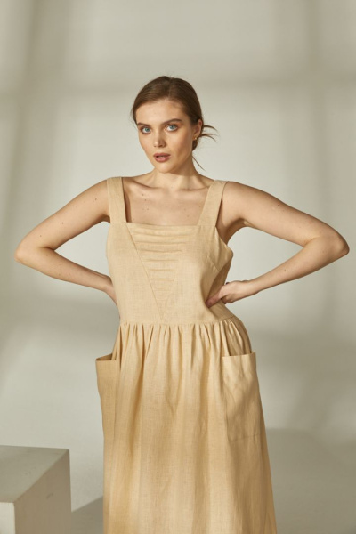 Льняное платье с прострочками