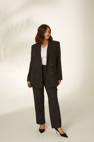 Брюки с защипами