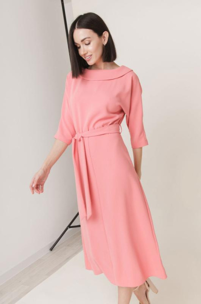 Платье из крепа