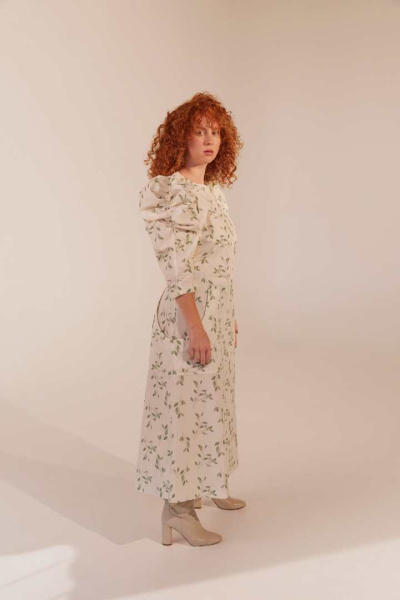 Платье с рукавами-буфами 