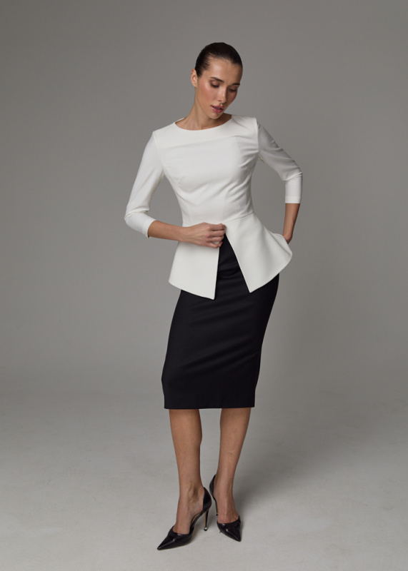 Костюм с баской