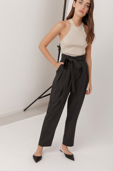 Брюки на высокой посадке