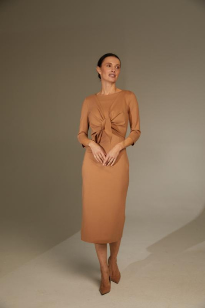 Платье с декоративным бантом