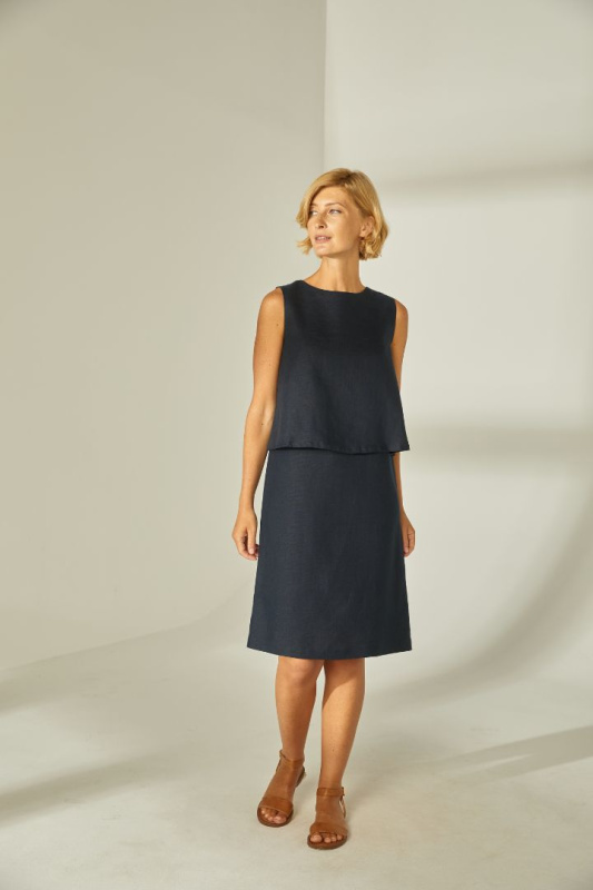 Льняное платье свободного кроя