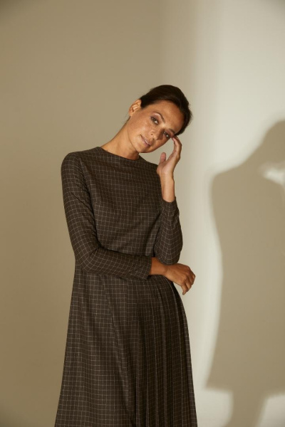 Платье со вставкой плиссе