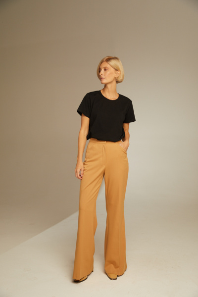 Брюки клеш из костюмной ткани