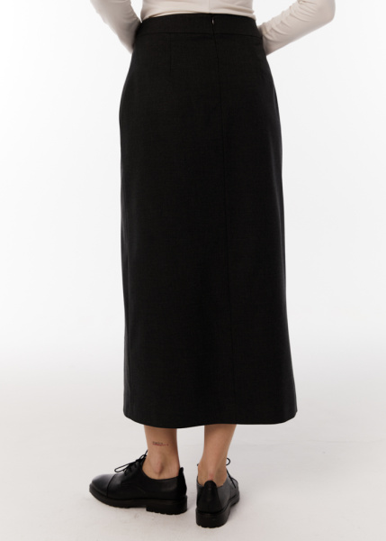 Длинная юбка со складкой